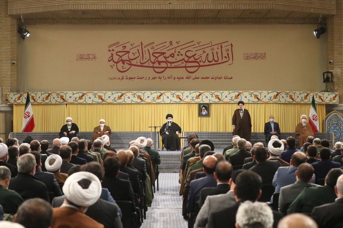 امام خامنه‌ای: فلسطین را رها نمی‌کنیم