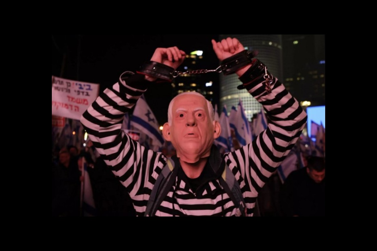 Occupied territories, tens of thousands in the streets against Netanyahu