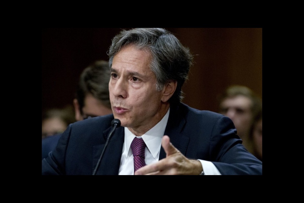 US warns China not to sell arms to Russia