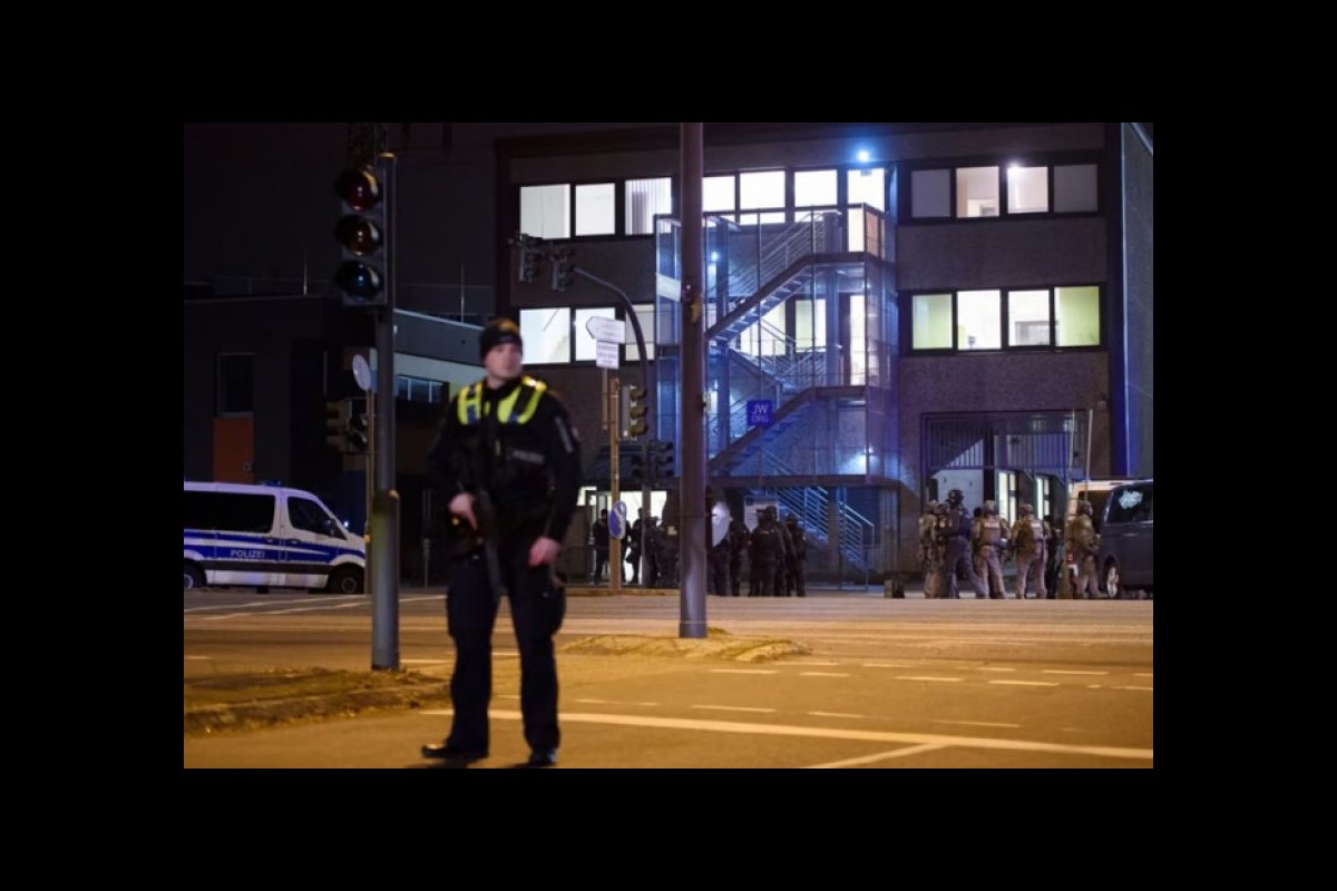 At least 7 dead and several wounded in deadly shots at German church