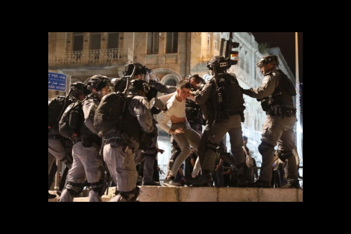 Night attacks by Zionist military in the West Bank