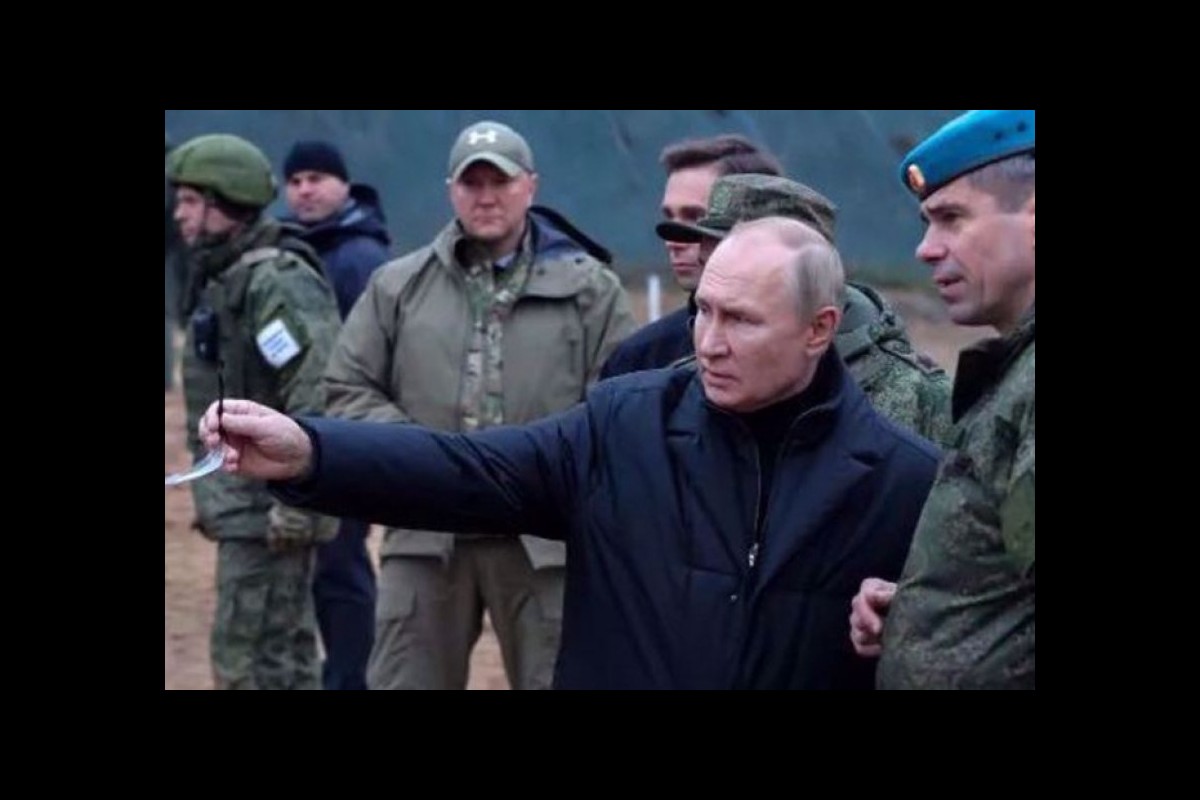 Putin on a surprise visit to Mariupol after mandate from the International Criminal Court