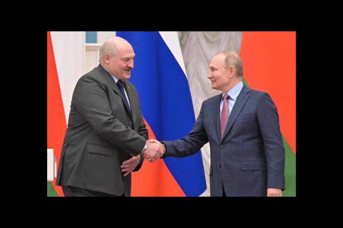 Putin announces agreement to station tactical nuclear weapons in Belarus