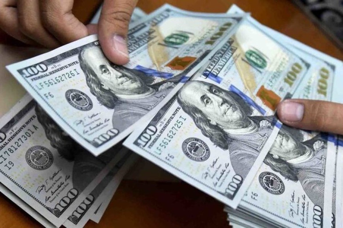 زنگ خطر دلار به صدا درآمد
