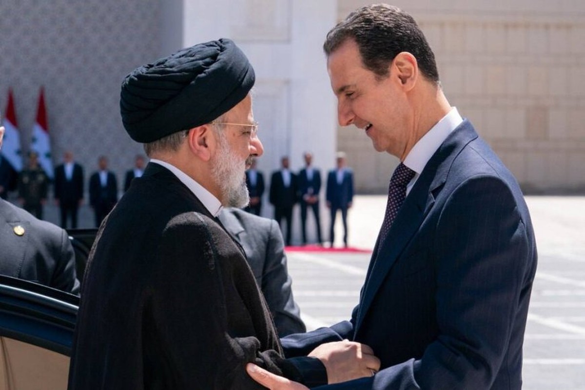زيارة رئيسي.. وخروج واشنطن من توقيت المتوسط