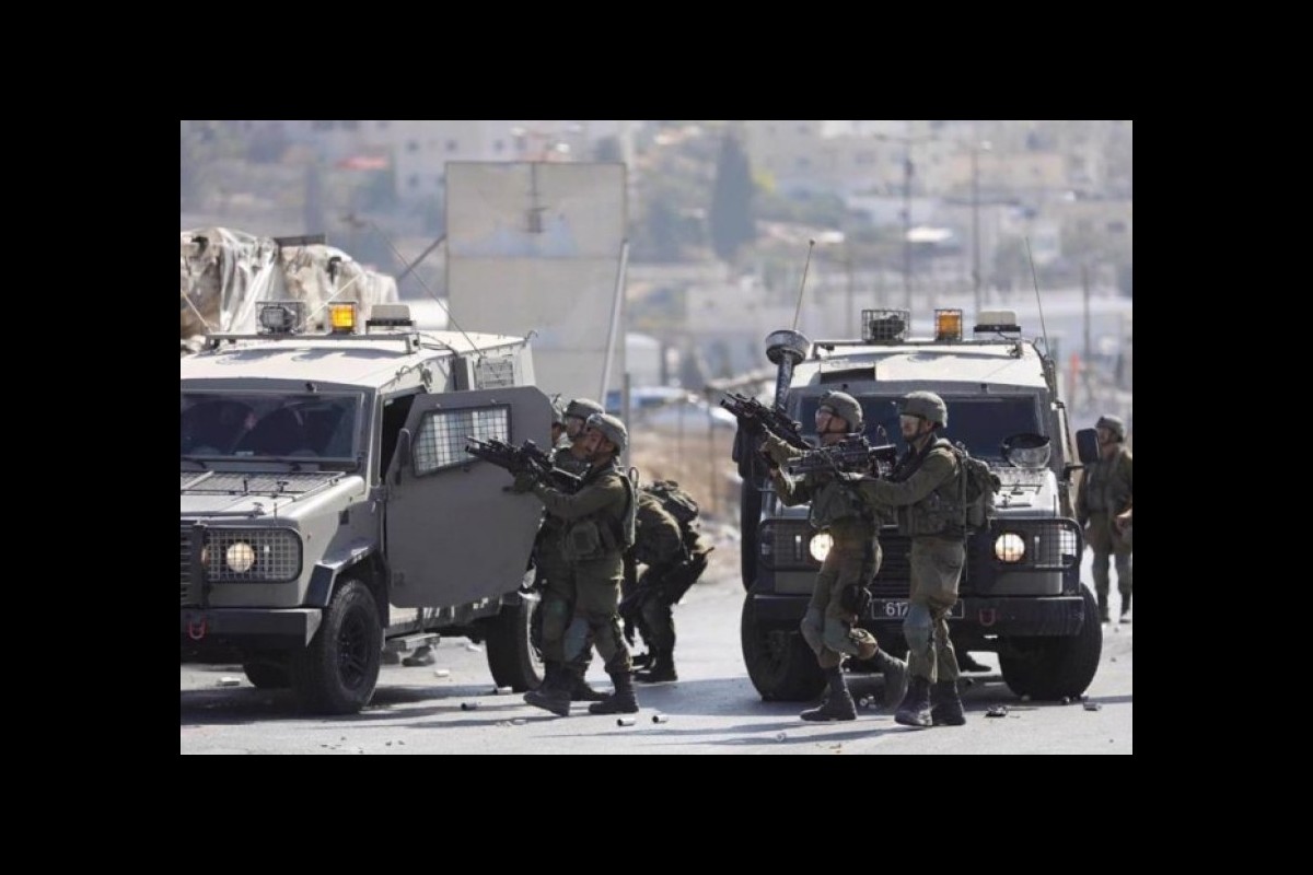 Palestinian resistance forces attack Zionist forces in Nablus