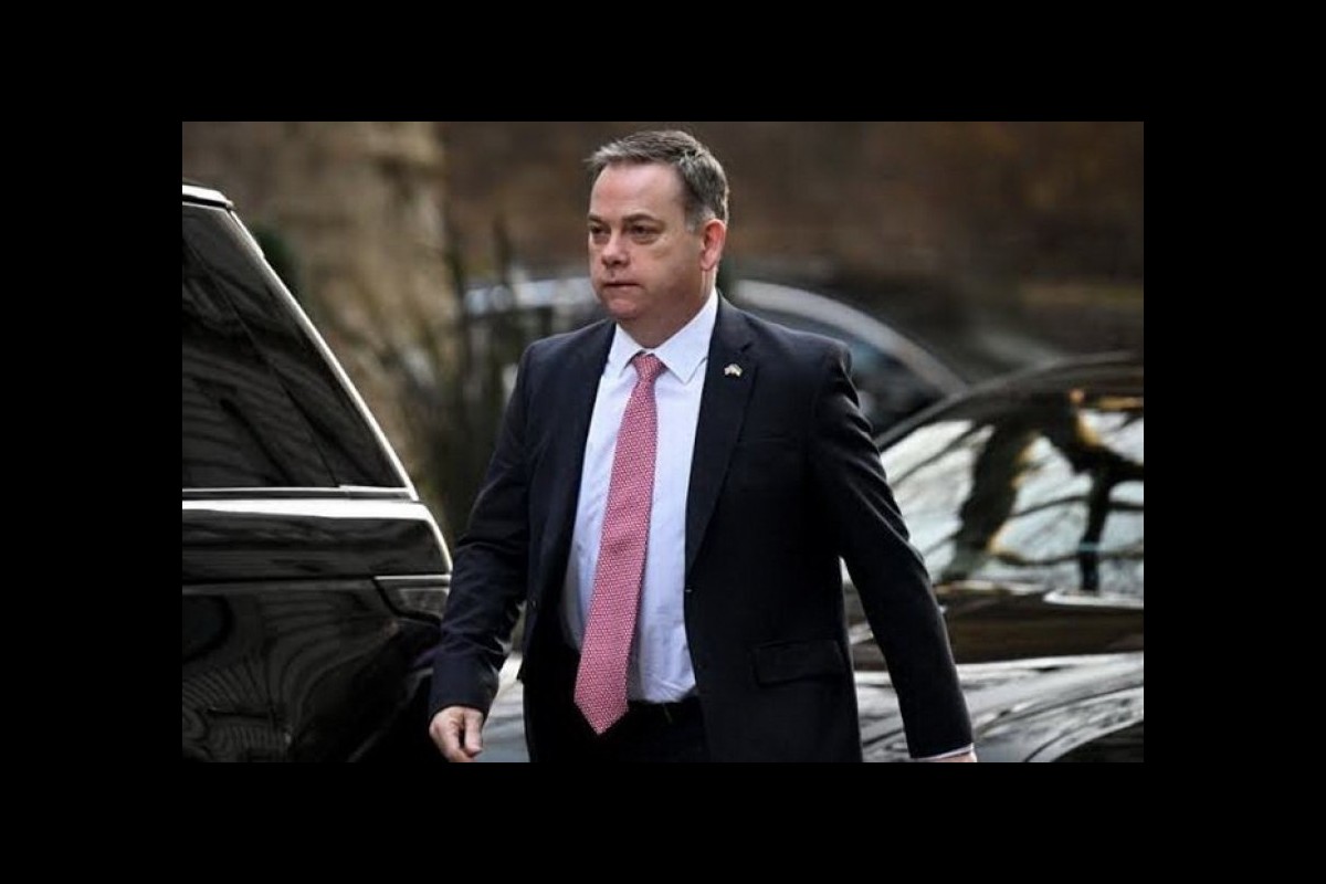 Series of resignations in the British Parliament
