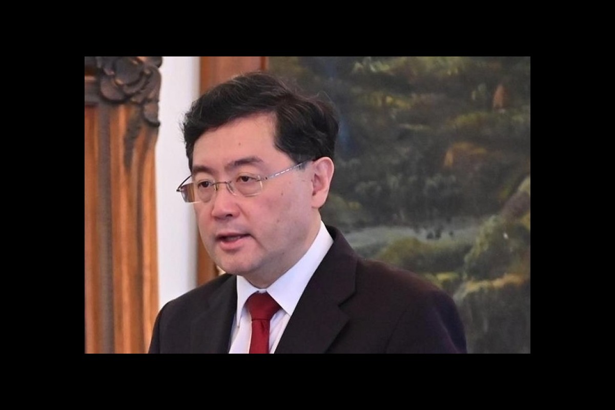 The head of the Chinese Foreign Ministry said that Beijing and Moscow play an important role in ensuring global peace and development.