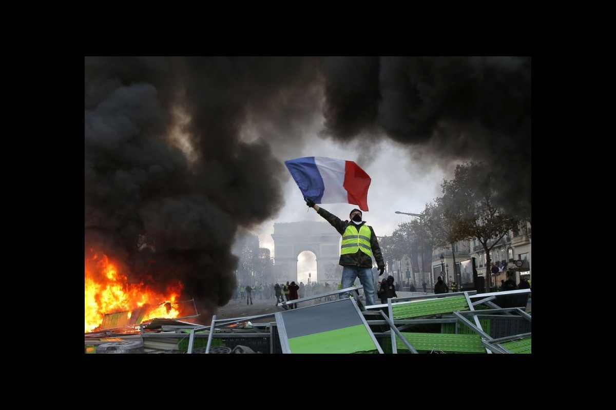 A History of revolts in France after World War II