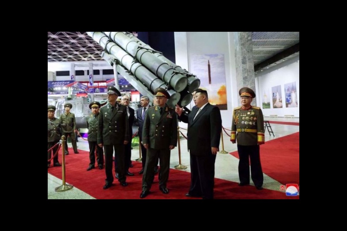 Kim Jong-un gives ICBMs to the Russian Minister of Defence.