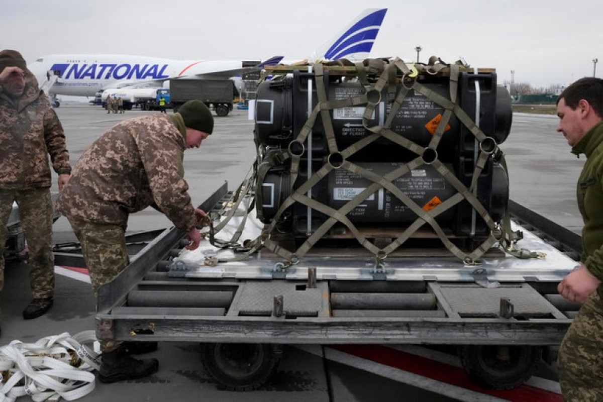 Украина - оружейный склад и американский полигон для испытаний оружия