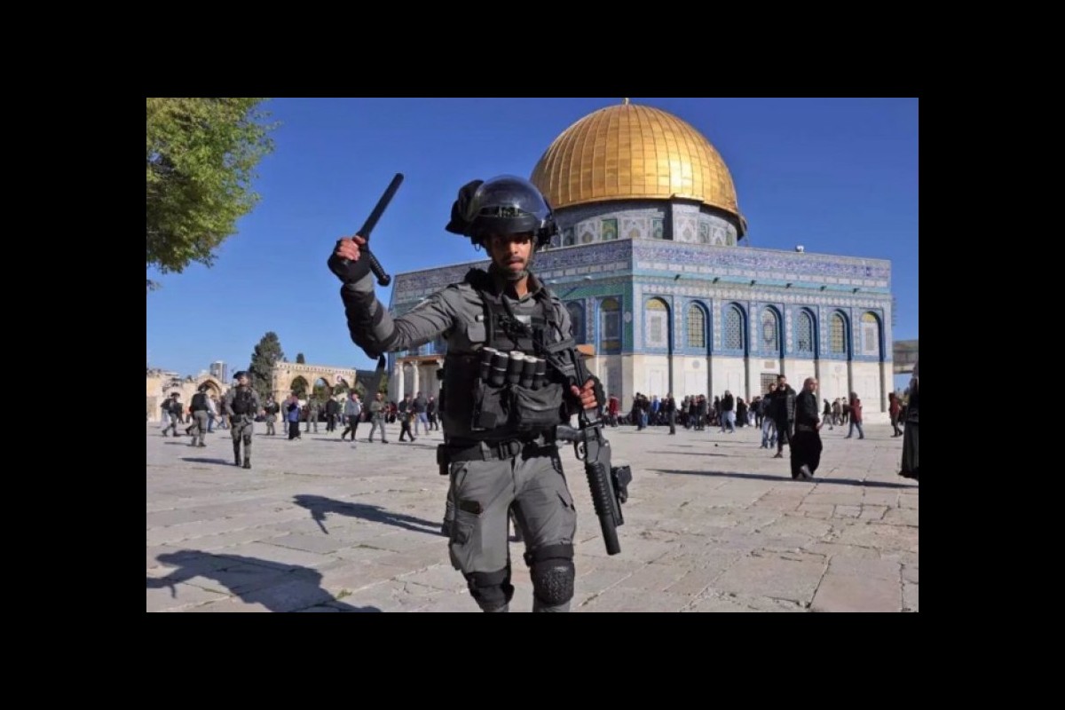 Human rights group: Israel tries to make al-Quds Jewish by arresting and kicking out Palestinians.
