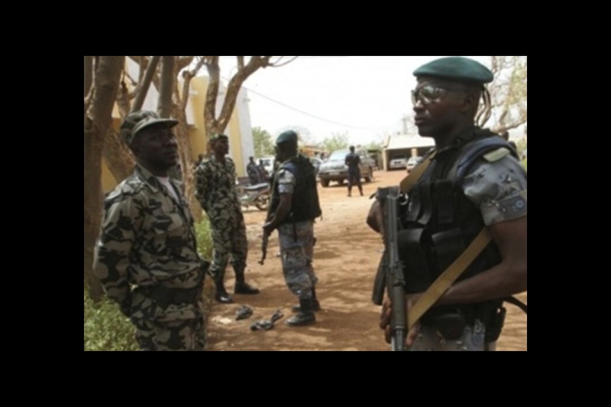 Violent clashes kill six in Mali