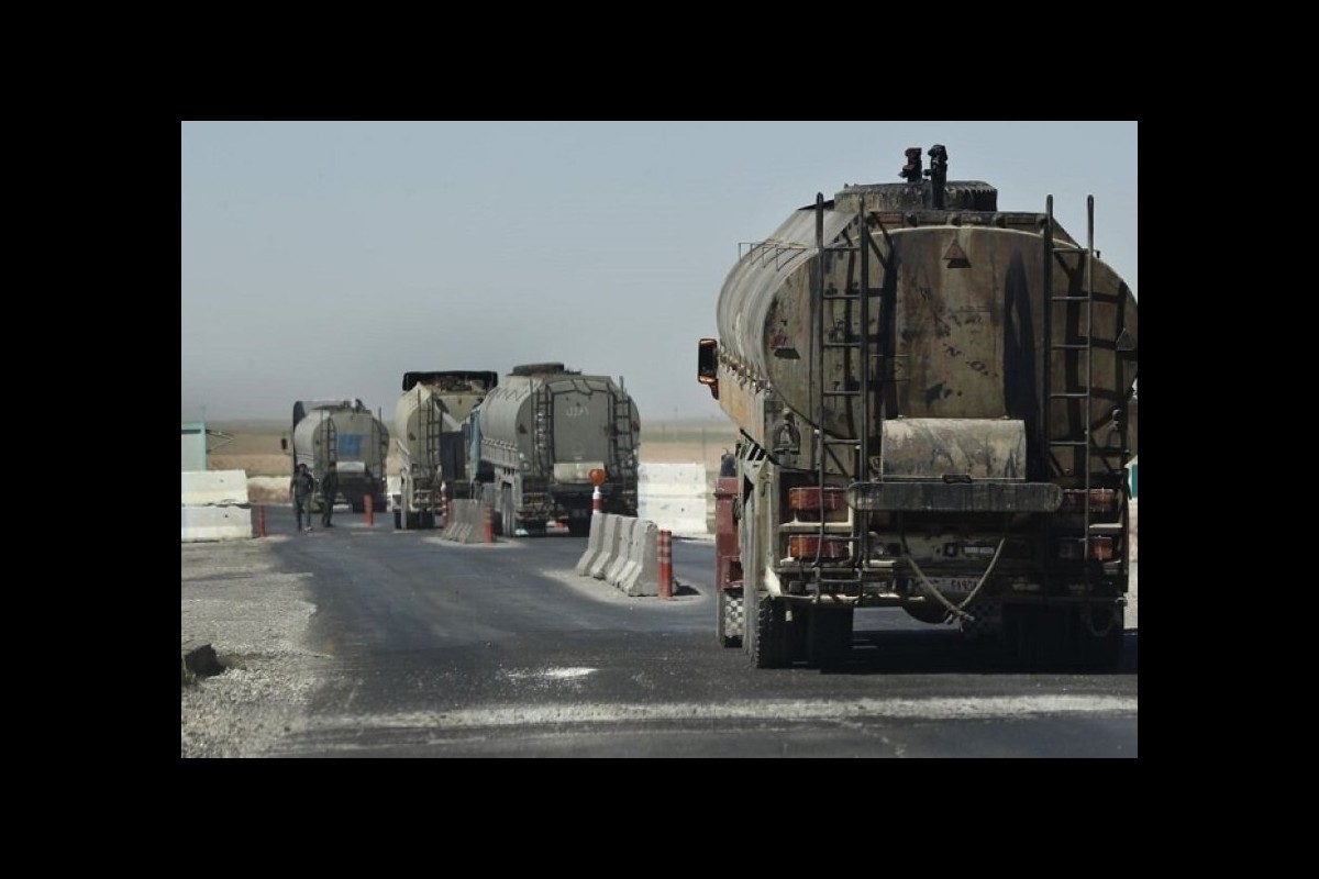 US occupation troops continue to steal Syrian crude oil