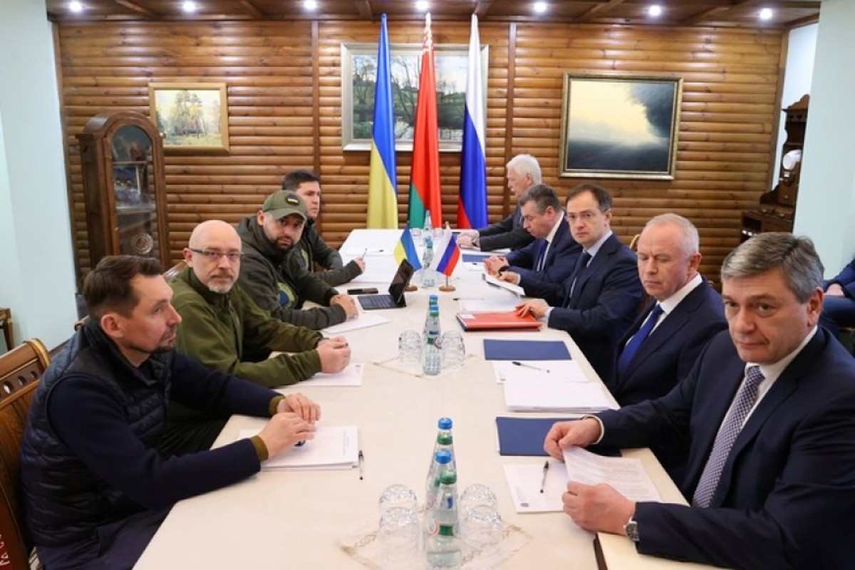 Анализ американского обозревателя провала мирных переговоров по Украине