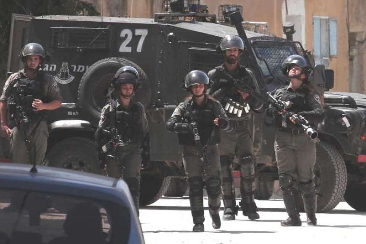 الاحتلال يعتقل 20 فلسطينياً في الضفة بينهم أسرى محررون وقيادات في المقاومة