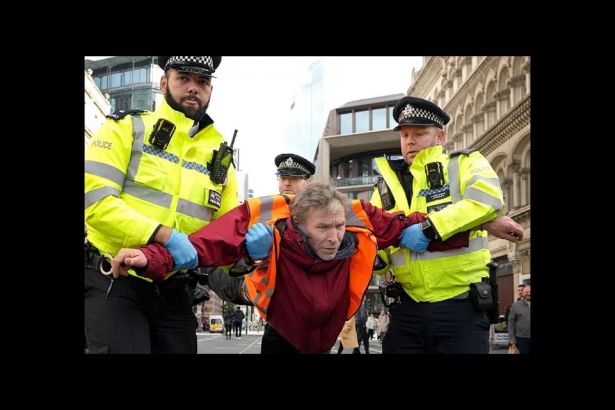 UK police to make it easier to fire corrupt and incompetent officers