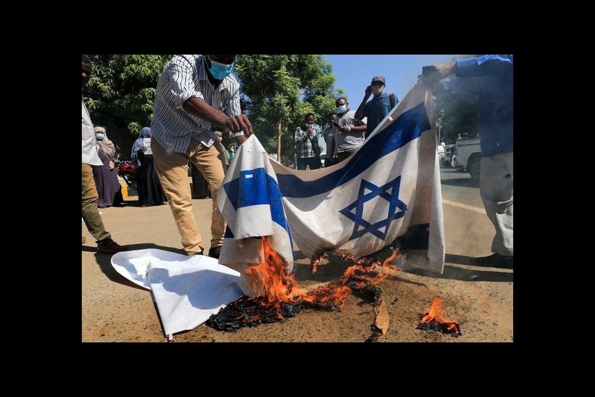 Palestinian Fighters Clash with Israeli Soldiers in the West Bank