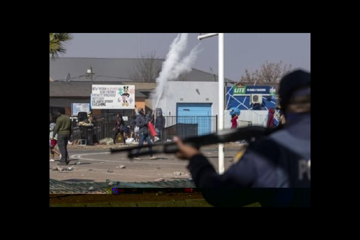 South Africa: 18 killed in two mass shootings