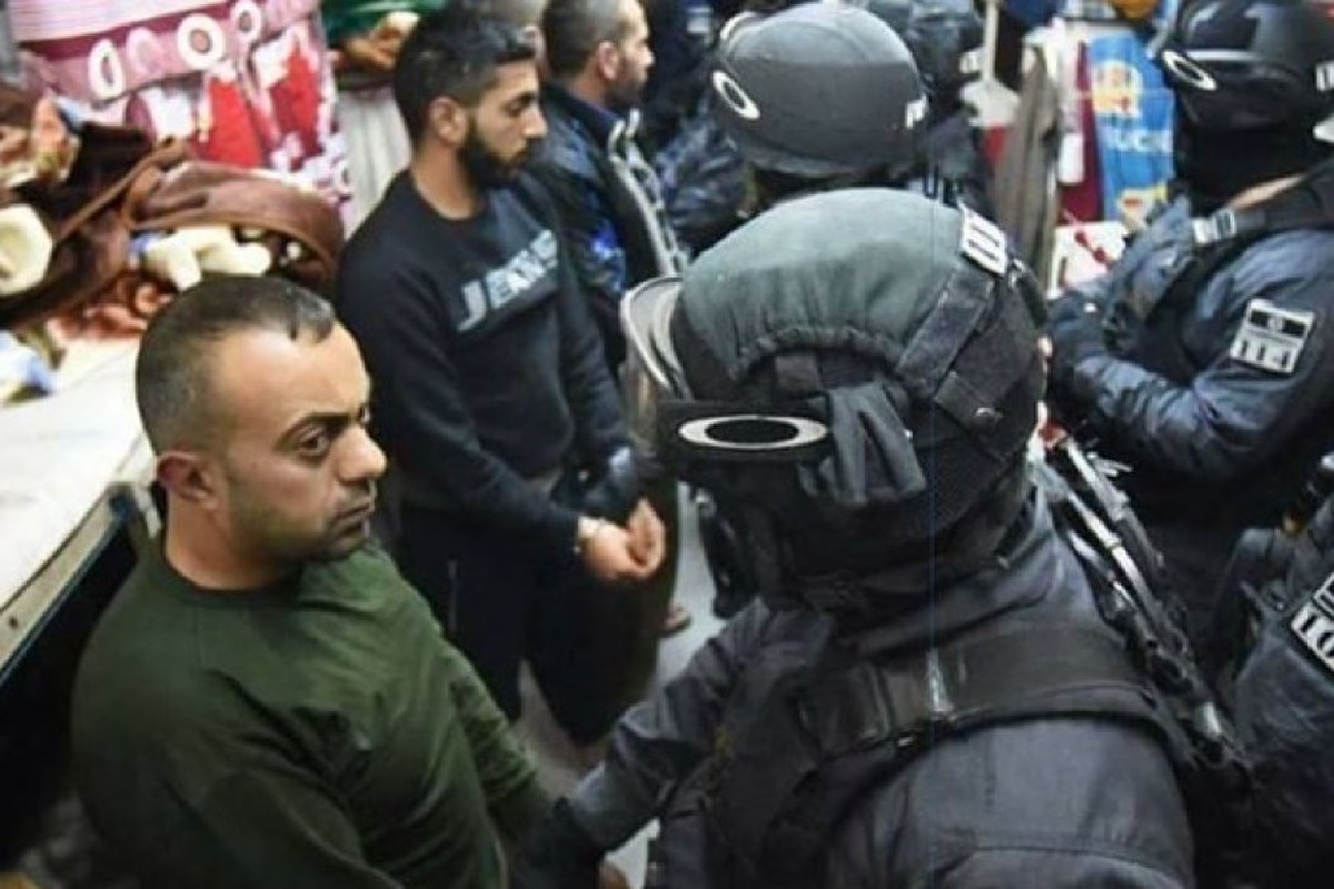 ردًا على تصعيد بن غفير.. الأسرى يُغلقون أقسام المعتقلات كافّة