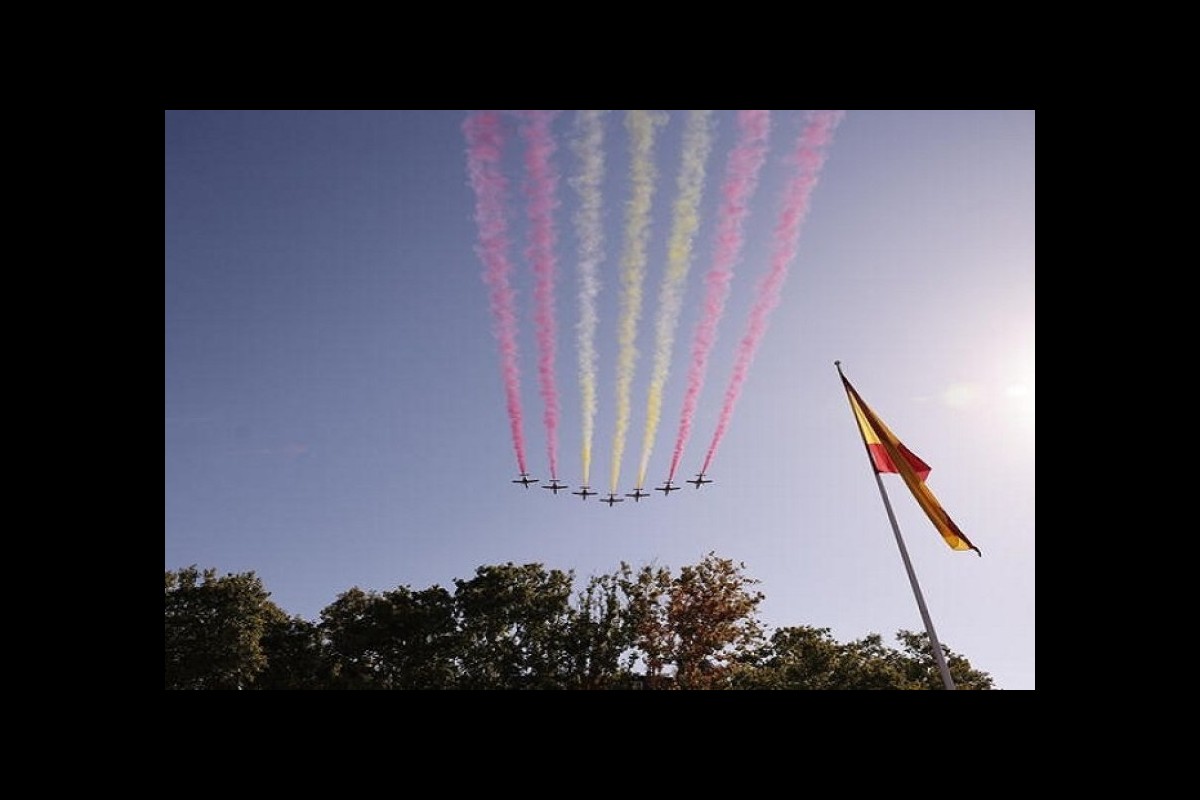 Sanchez booed at military parade