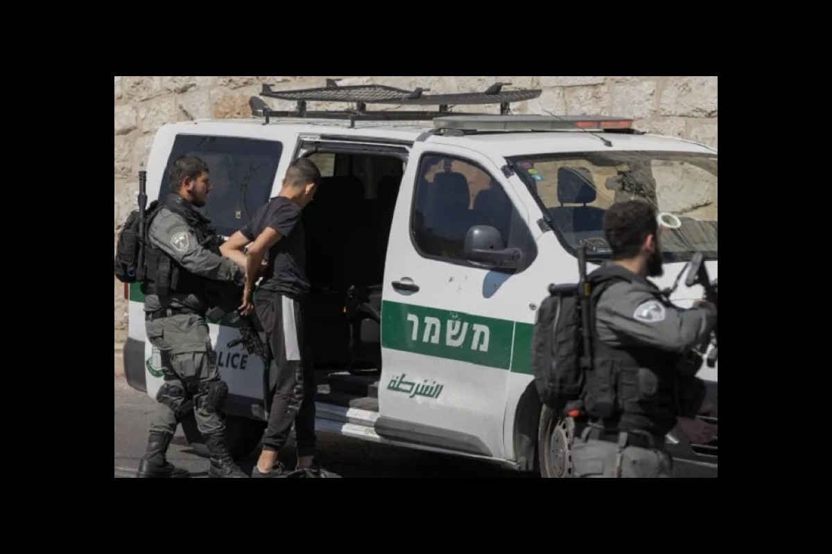 Israel increases the number of Palestinian prisoners to 10,000 in two weeks