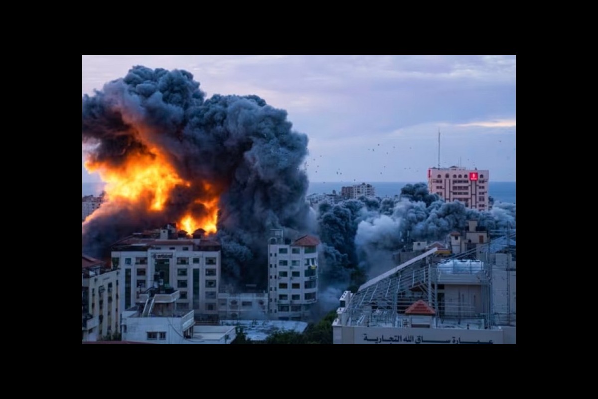 More than 300 airstrikes on Gaza in just one day and night