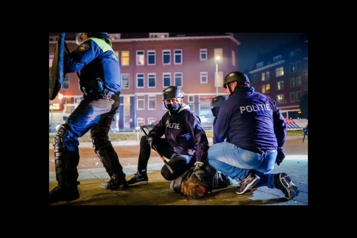 Arrest of Dutch citizens for protesting the crimes of the Zionist regime