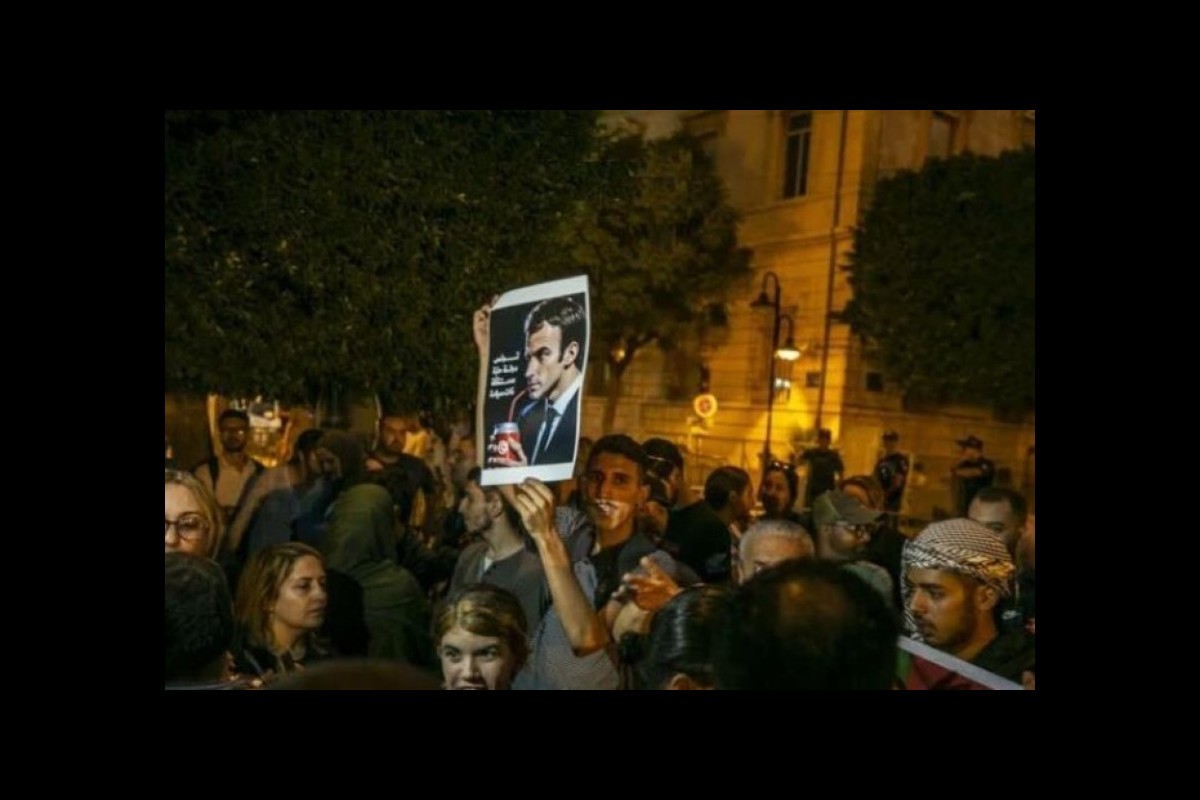 Tunisians staged a protest against Macron's position on the events in the Gaza Strip