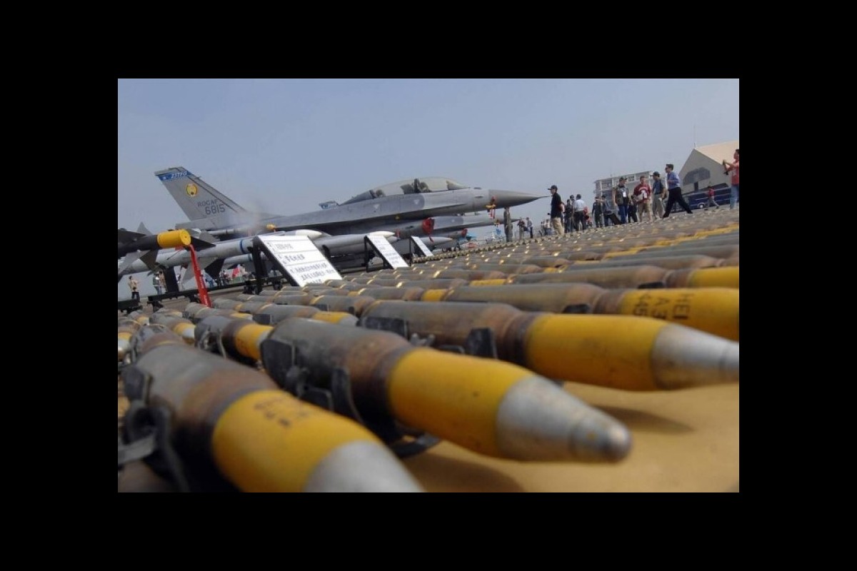 U.S. newspaper, ``The war in West Asia is causing a boom in the U.S. weapons export market.''