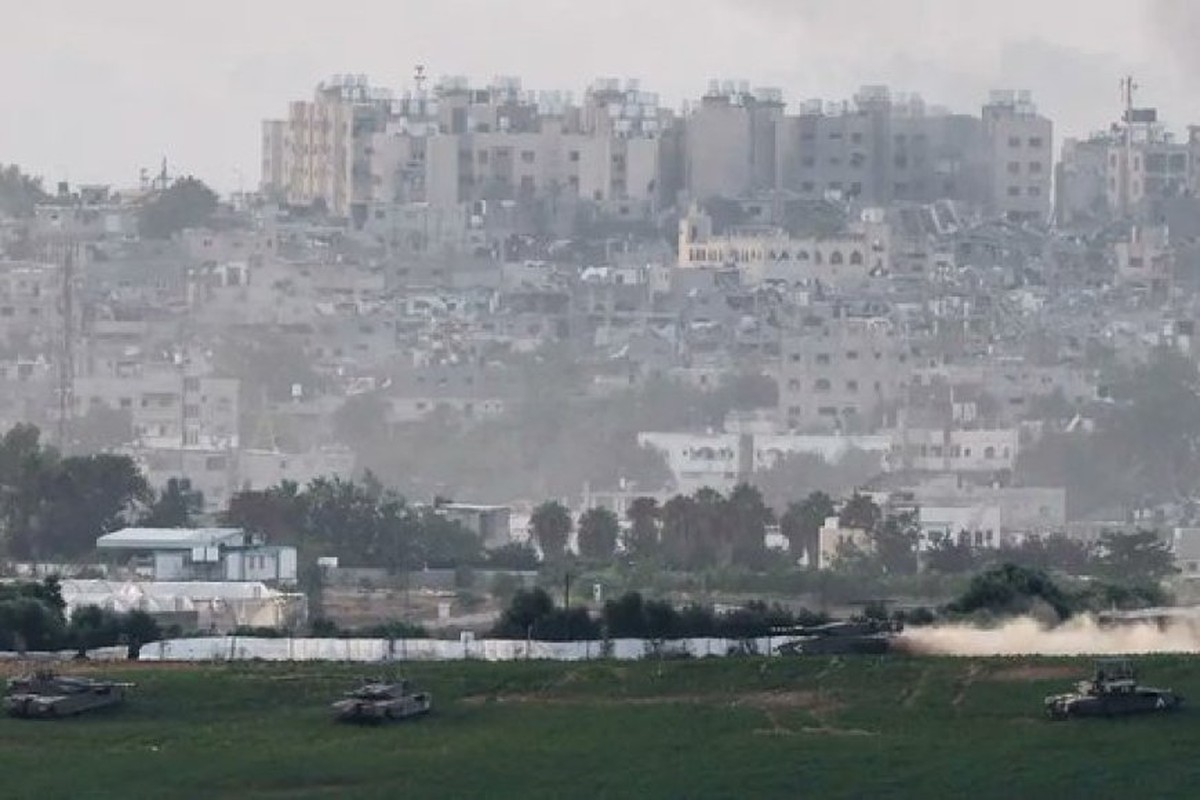 القسام تستهدف آليات للاحتلال الصهيوني بقذائف الياسين 105 بمحورين في غزة