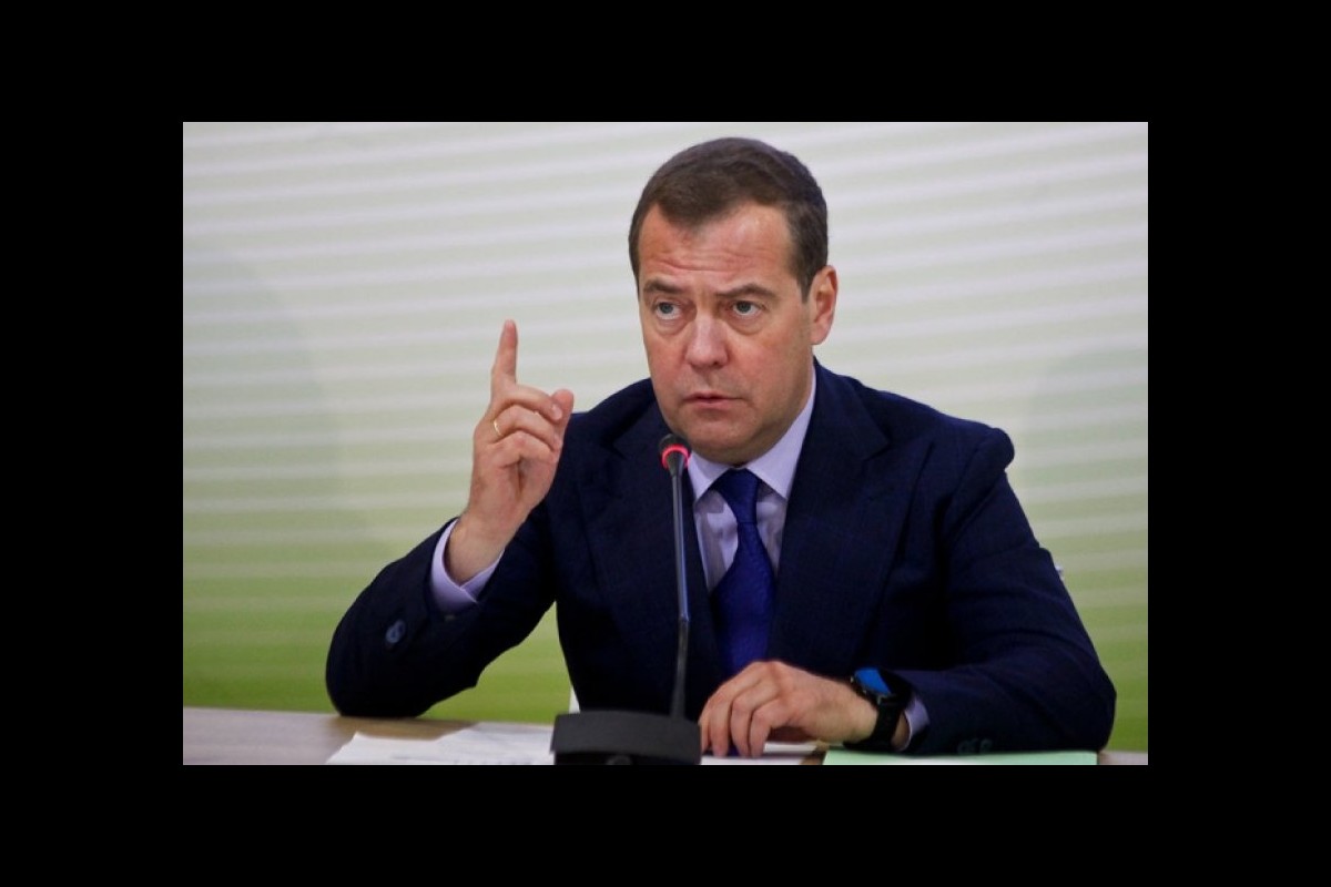 Medvedev: Warsaw on the Path of Direct Confrontation with Moscow and Belarus