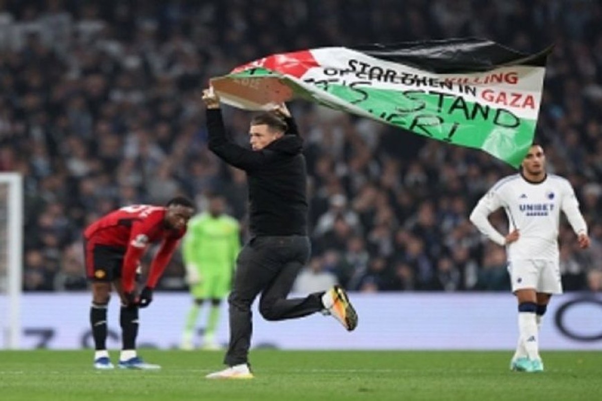 استمرار التضامن مع الشعب الفلسطيني في الملاعب الأوروبية