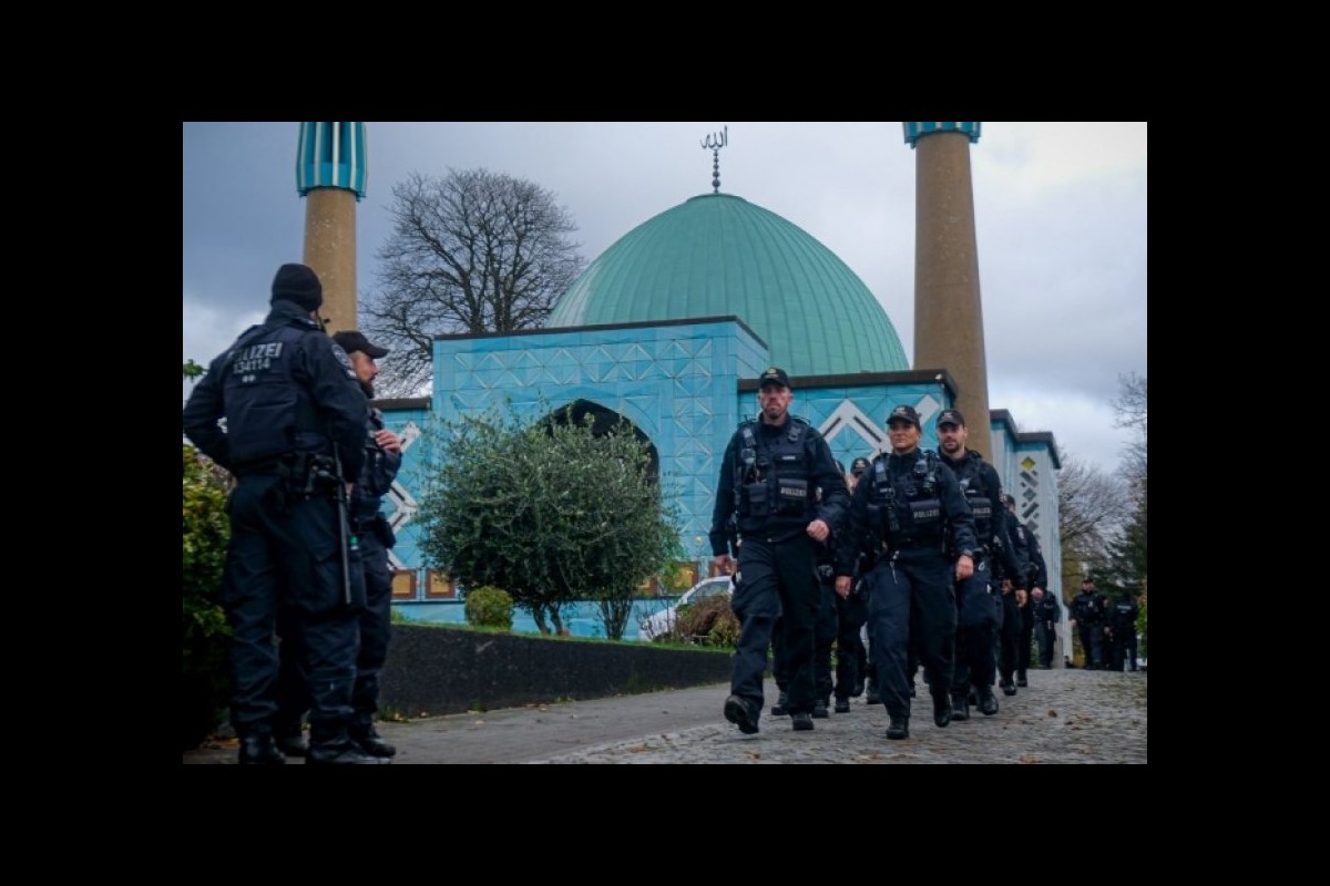 German Police Conduct Raids on Islamic Centers