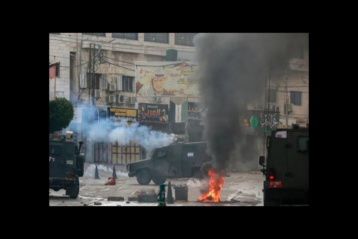 21 people were injured as a result of the occupation's attack on the families of Palestinian prisoners