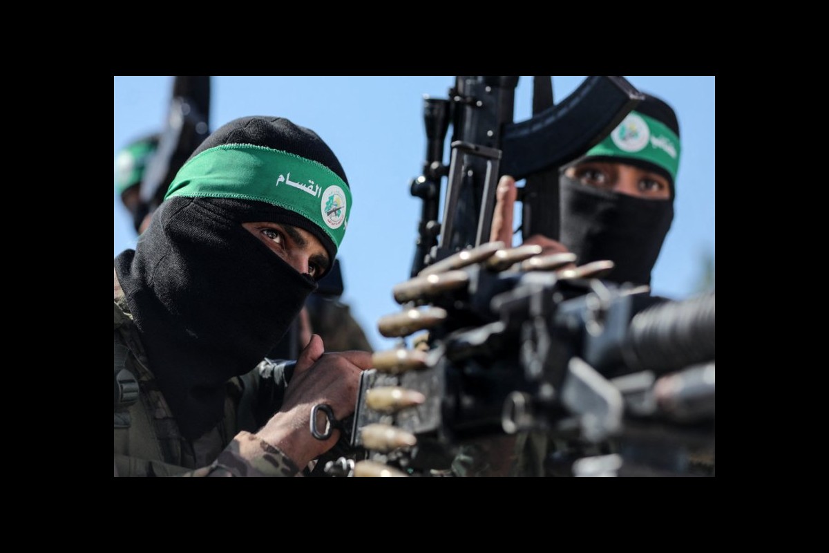 Former French Ambassadors: Eliminating Hamas Is an Illusion