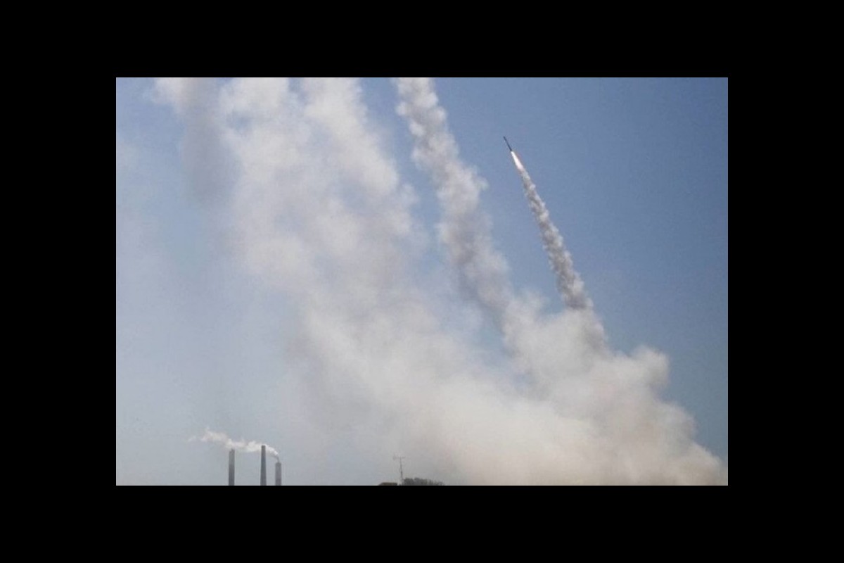Responding to Israeli attacks, Al Qassam Brigades attack Zionist district