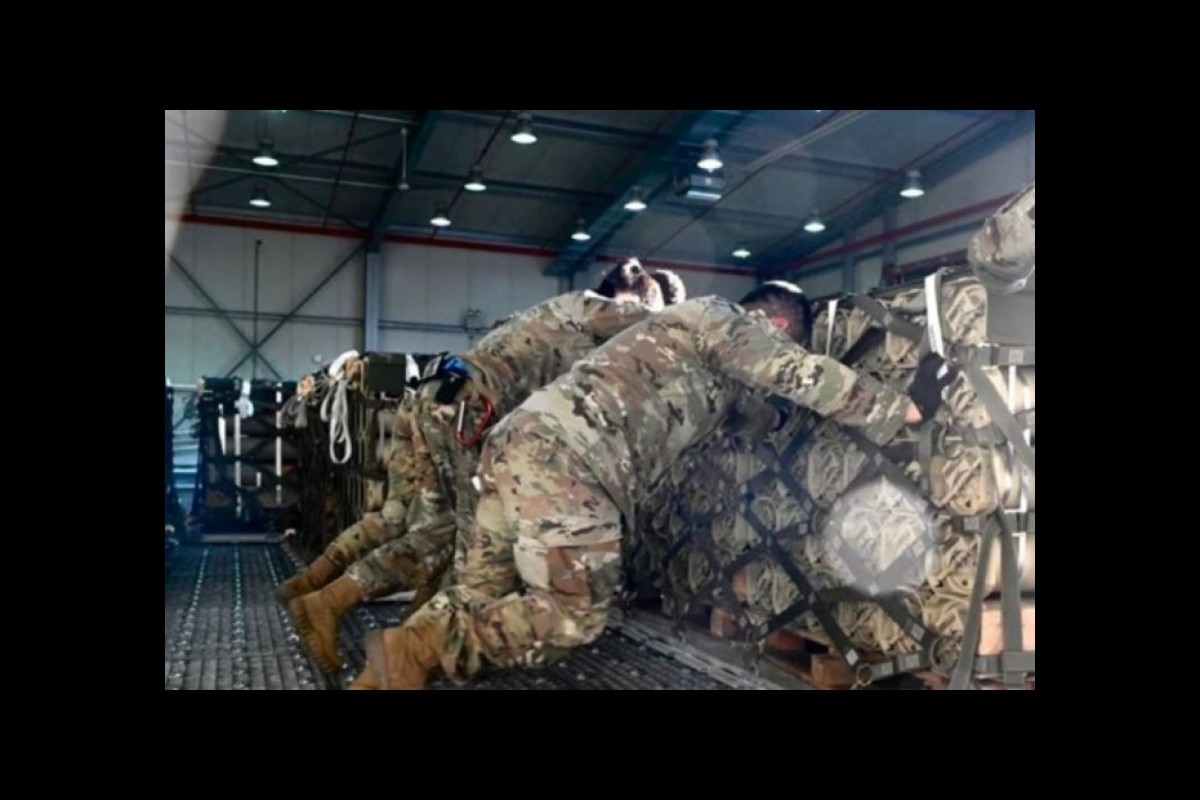 An American plane full of weapons and military equipment was sent to Israel