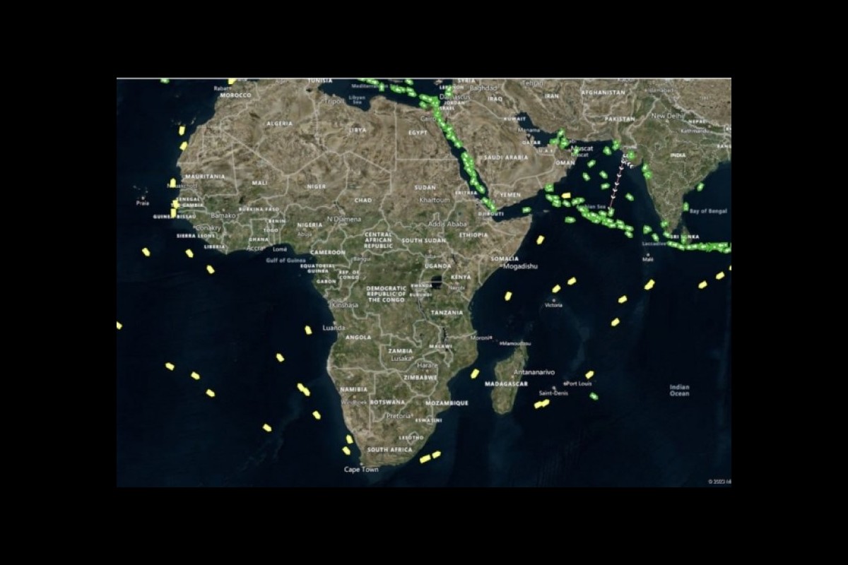 Bloomberg: 46 ships changed course before entering the Red Sea
