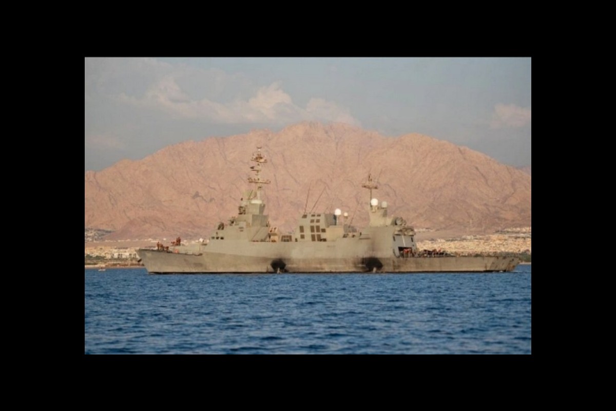 Evacuation of the port of Eilat by the Zionist regime after an attack by the Yemeni army