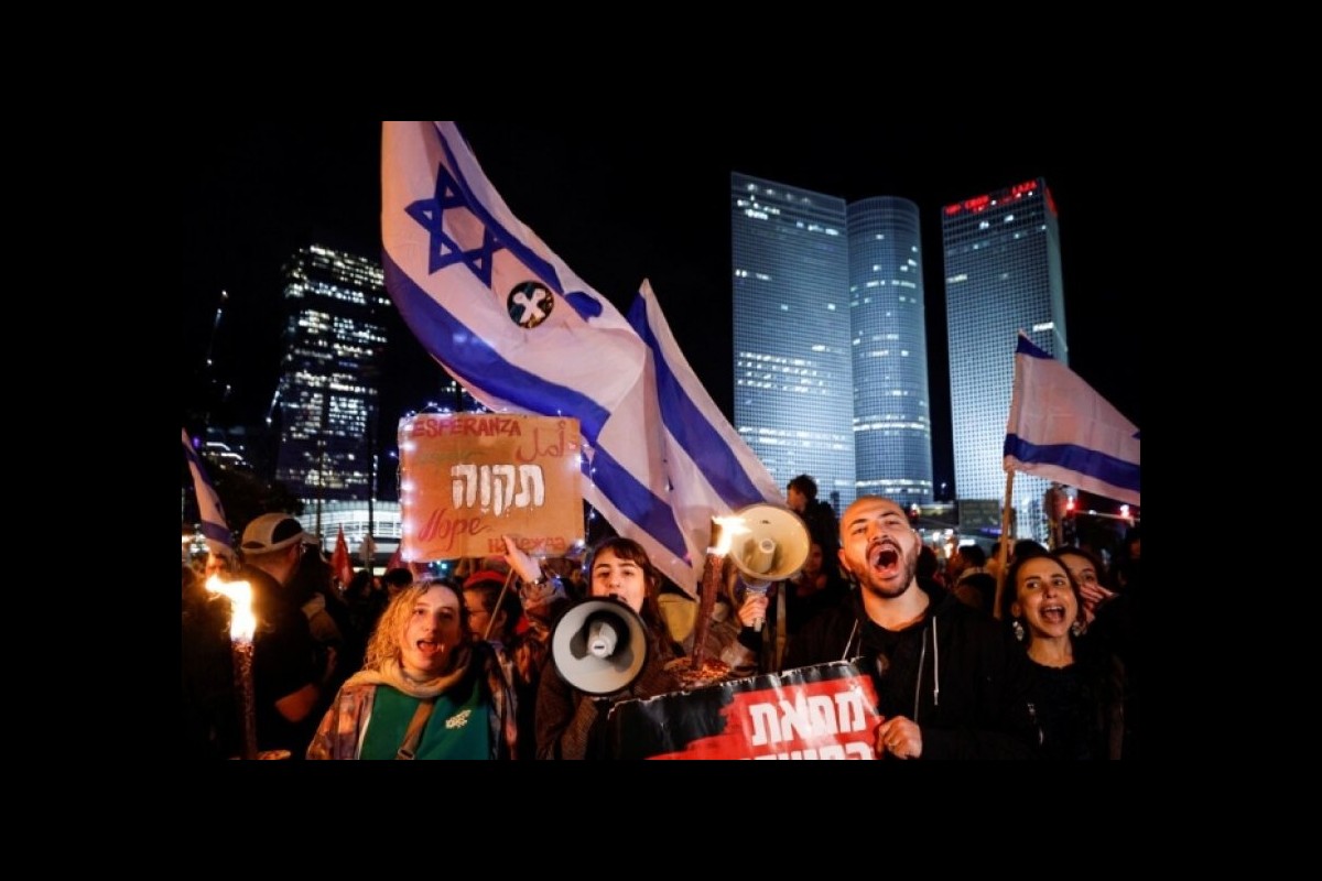 Mass demonstrations against Netanyahu in Tel Aviv