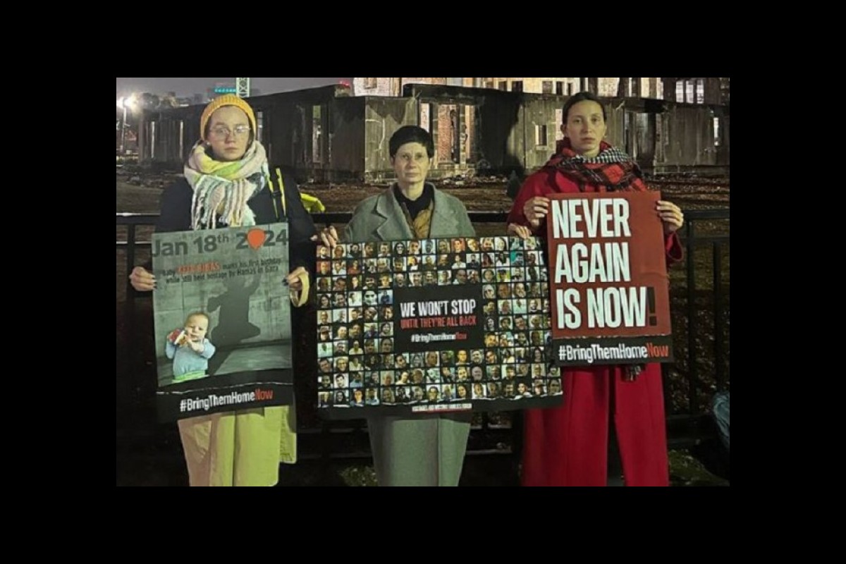 Israeli theater group members insult Japanese atomic bomb survivors