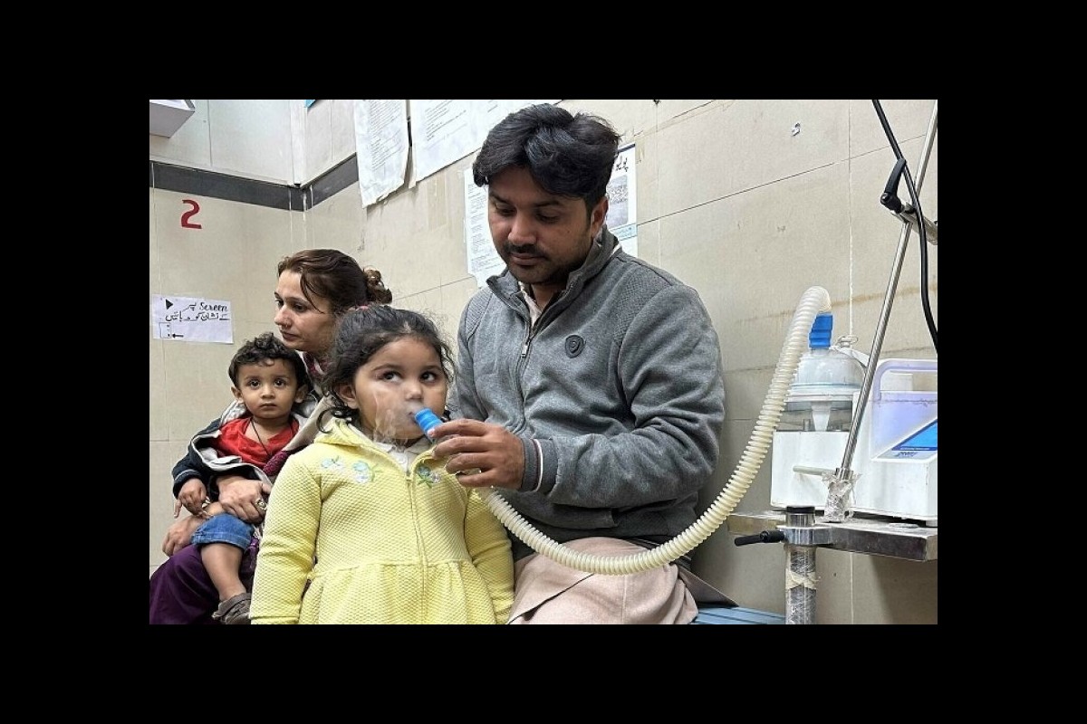 Thousands of children are suffering from pneumonia in Pakistan
