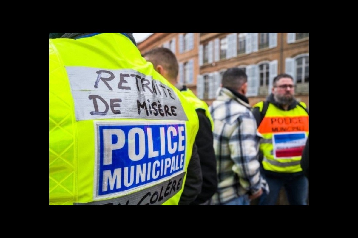 France: Police and citizens among the demonstrations