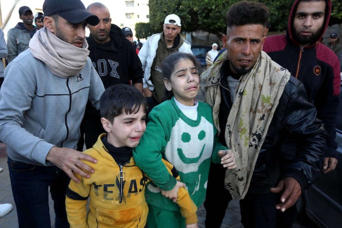 44 شهيدا إثر قصف إسرائيلي على منازل وسط قطاع غزة.. وقلق متزايد بعد اقتحام مستشفى ناصر