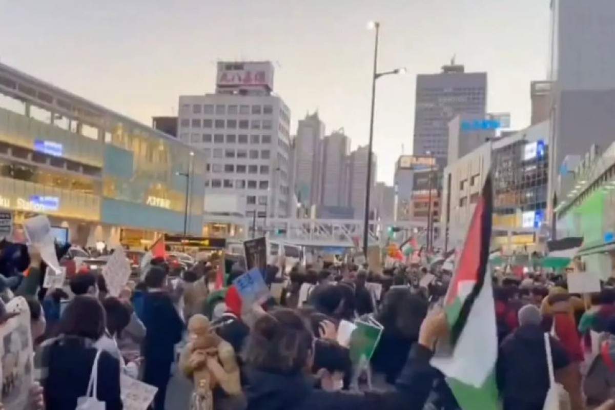 شعار «اسرائیل تروریست» در تظاهرات توکیو