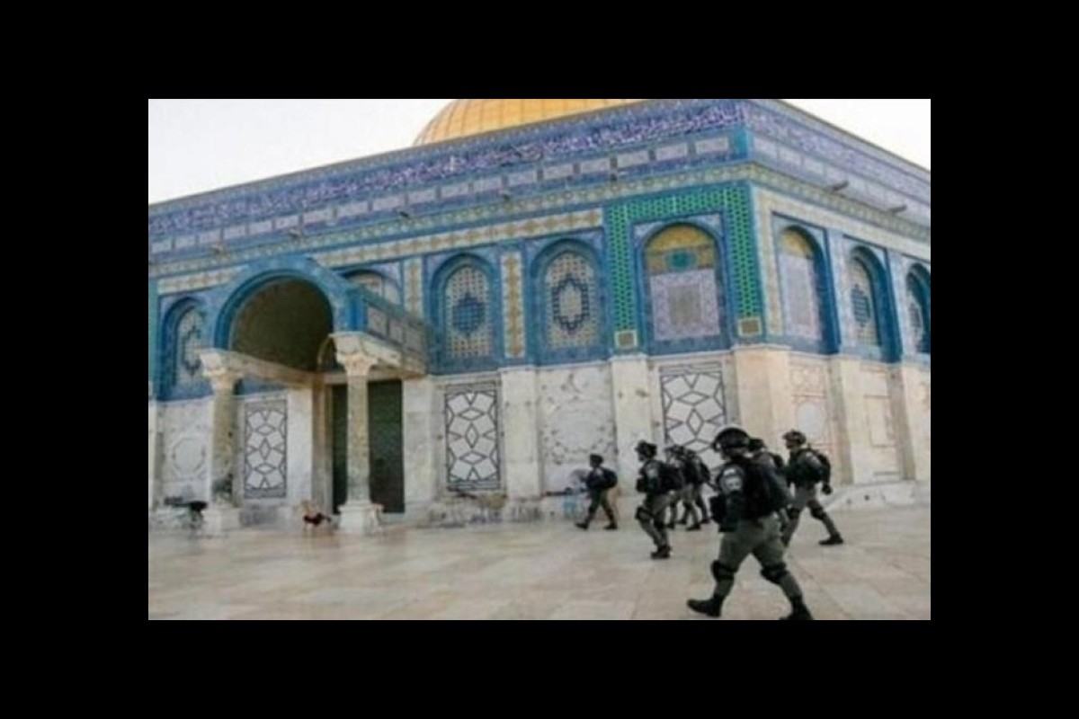 Palestinians under the age of 70 were banned from entering the Al-Aqsa Mosque during Ramadan