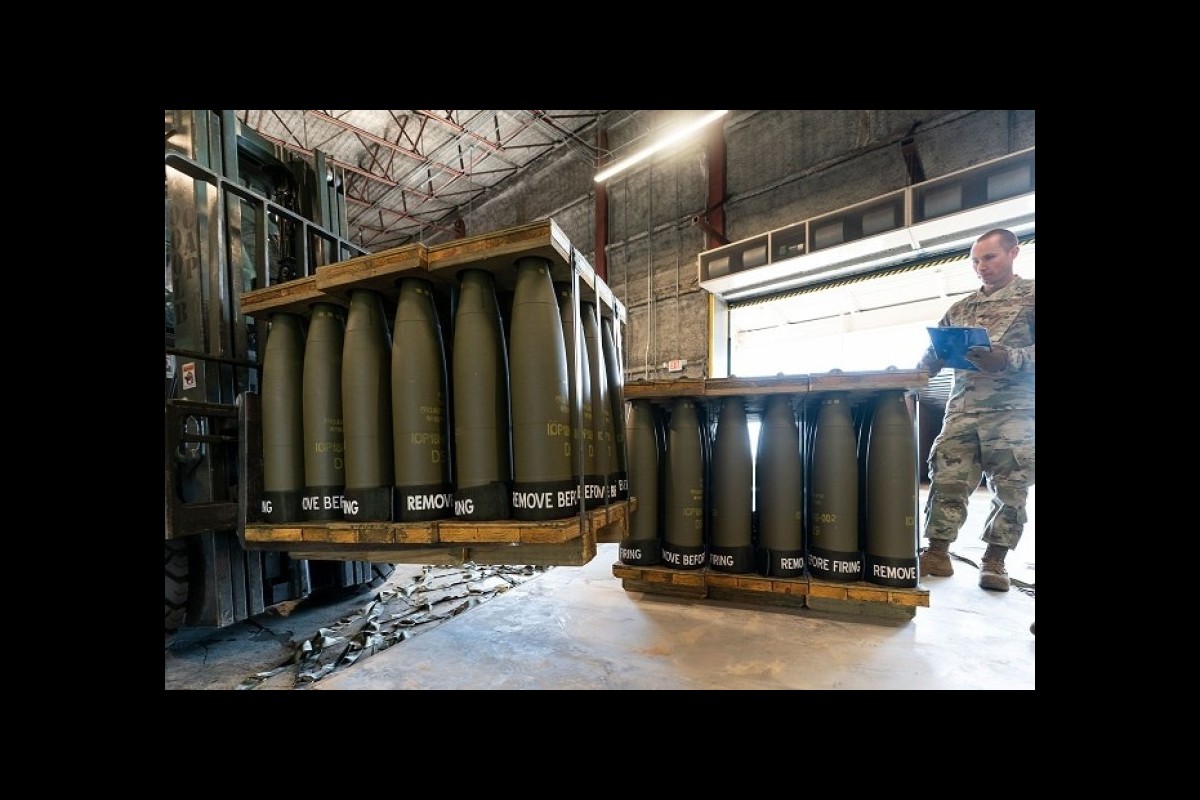 HRW: The West continues to provide Israel with weapons while it is discussing sending aid to Gaza