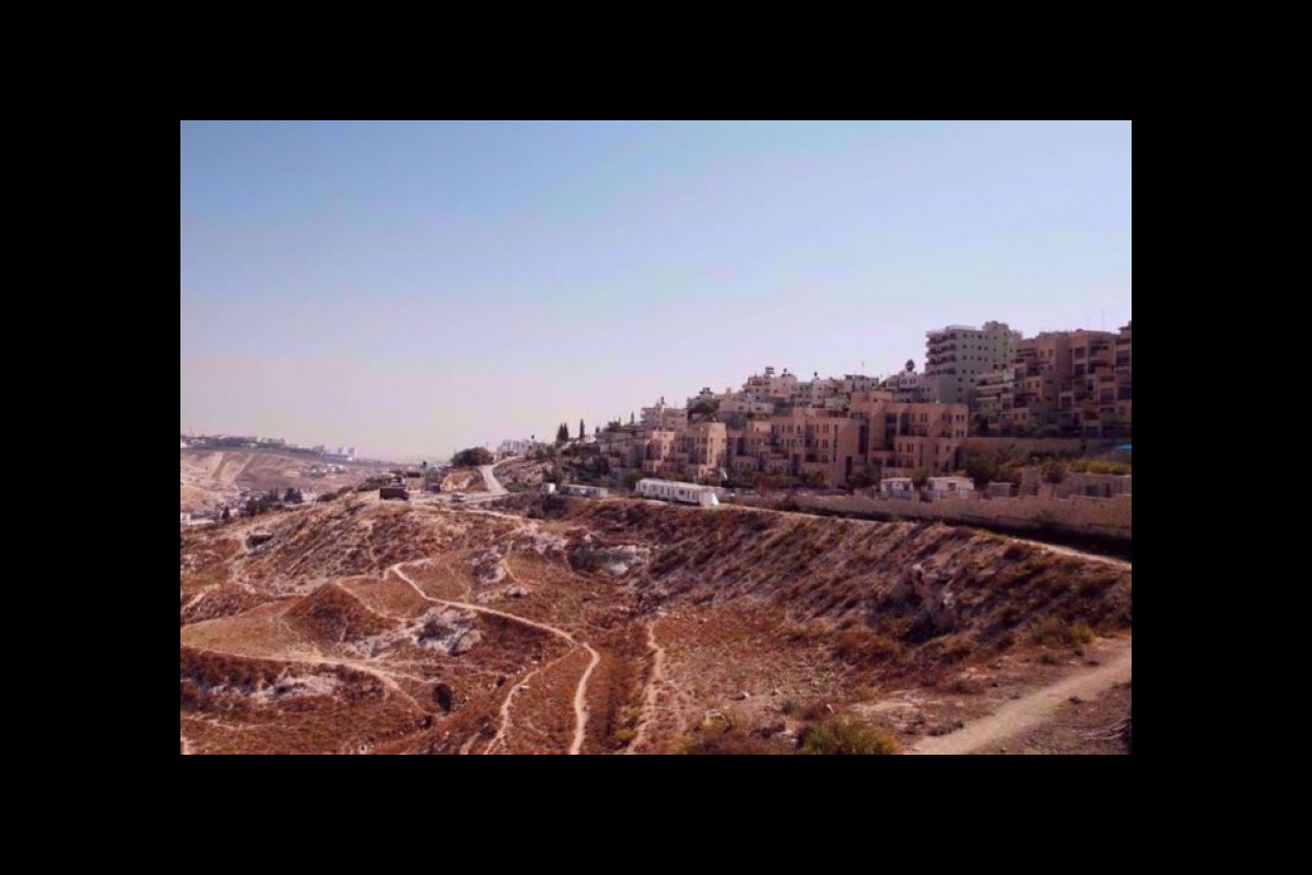 Israel loots 2,000 acres of Palestinian land in the West Bank