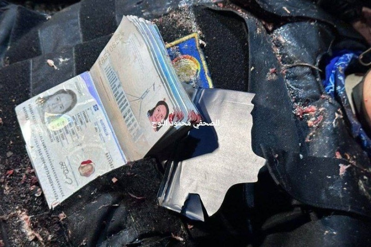 الاحتلال يغتال عاملين أجانب بمنظمة إغاثية بقصف سيارتهم في غزة